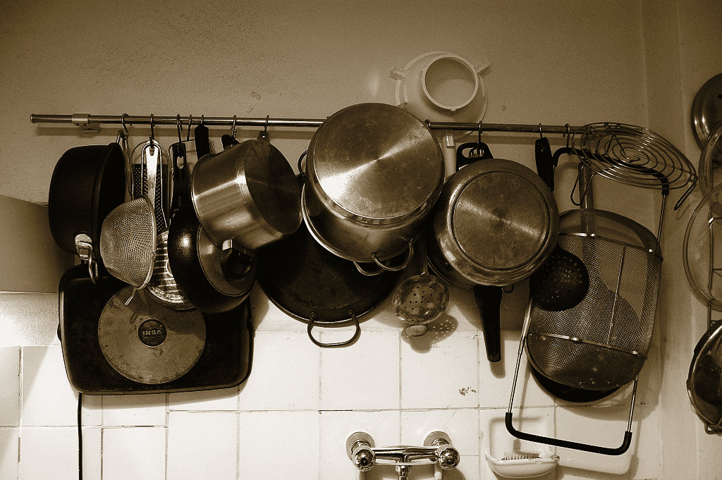 kitchen pots organization