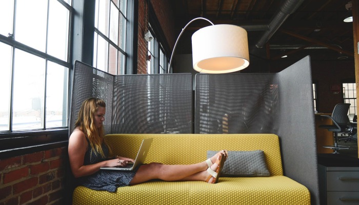 Update Your Home Office With a Contemporary Design